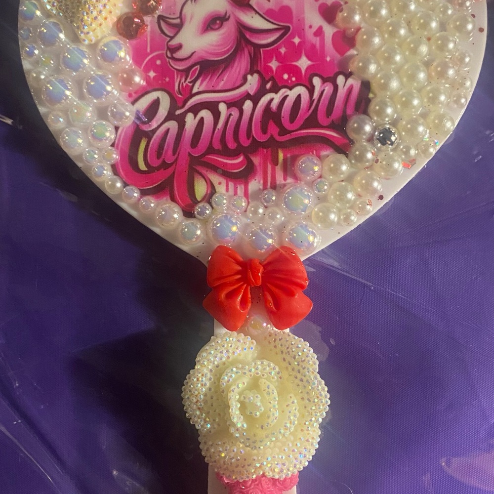 Capricorn Heart Decor Mirror with Pearls and Bow